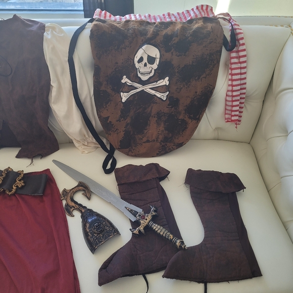 Complete Pirate Costume Set w/Sword/Hook Hand